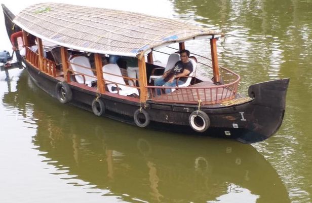 Full Day Canoe Cruise with Village Life and Local Food