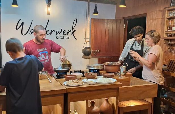 Learn Traditional Kerala Meal in Kumarakom