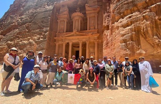 1 Night Private Jordan Sky Tour from Amman Hotel
