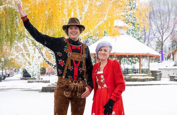 Leavenworth Christmastown Tour