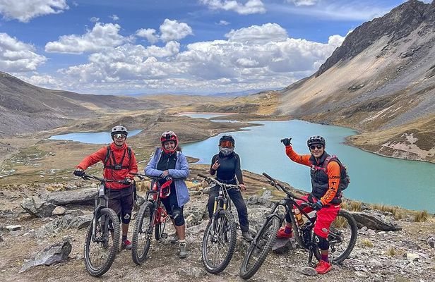 E-Bike in Rainbow Mountain + Ausangate - MTB Private tour 2days