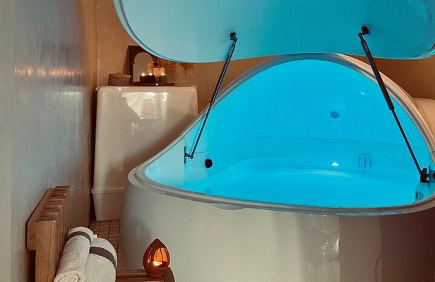 Ultimate relaxation Pack 45min floating session and 45min Massage