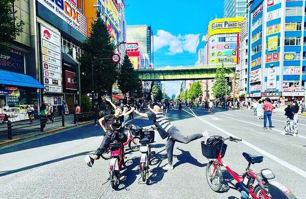 3 Hours E Bike Tour around Chiyoda Tokyo Prefecture