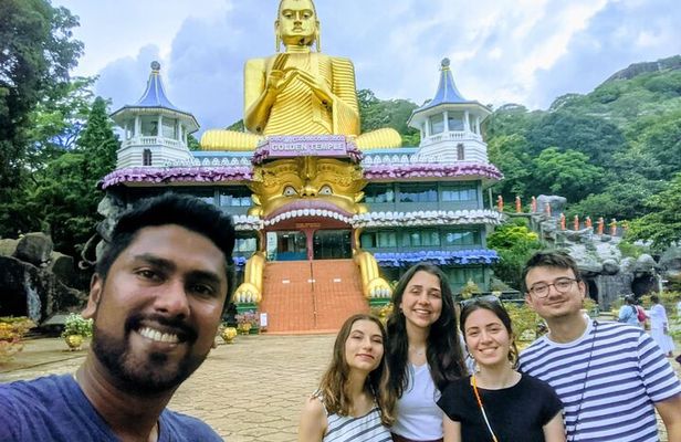 Day Tour Kandy to Sigiriya with Dambulla Cave Temple Excursion