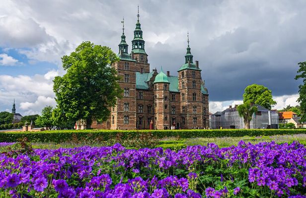Skip the line Rosenborg Castle and Gardens Copenhagen Tour