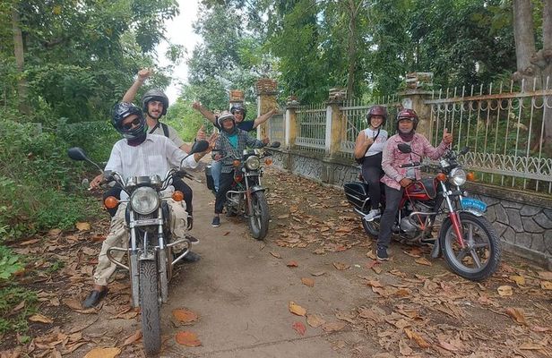 Private Motorbike tour and Discover local villages around Hoi An