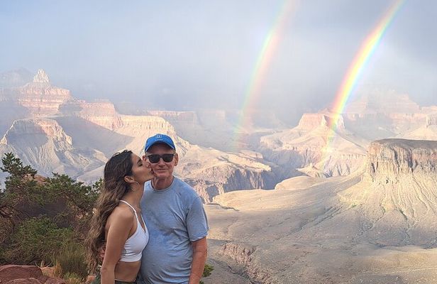 Grand Canyon Private Below the Rim Hiking Tour from Flagstaff