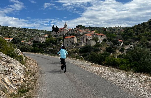 Private Hvar Island E-Bike Tour (Self-Guided)