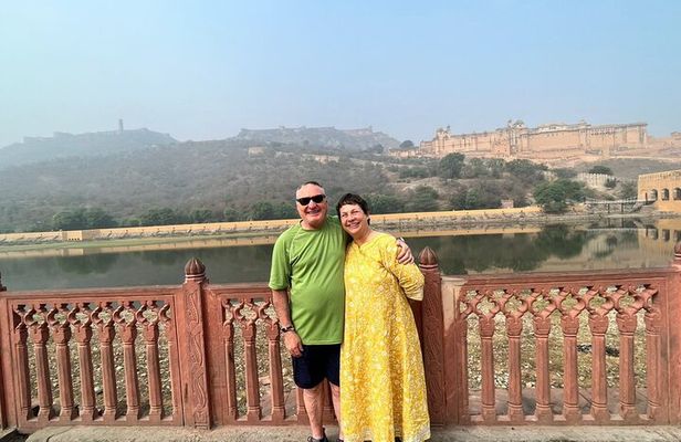 Jaipur: Full Day Private tour with professional guide by Car