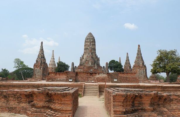 Ayutthaya Landmark Tour for Floating Market & Famous Temples