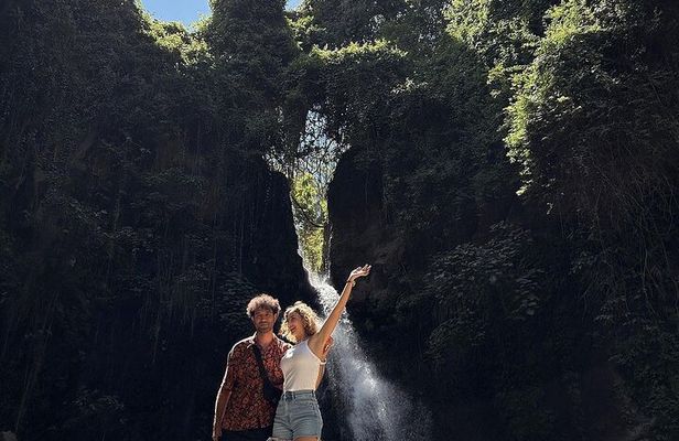Hidden Arusha Waterfall, Coffee & Village Tour (All-Inclusive)