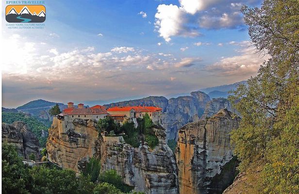 Guided all day tour to Meteora rocks & Monasteries