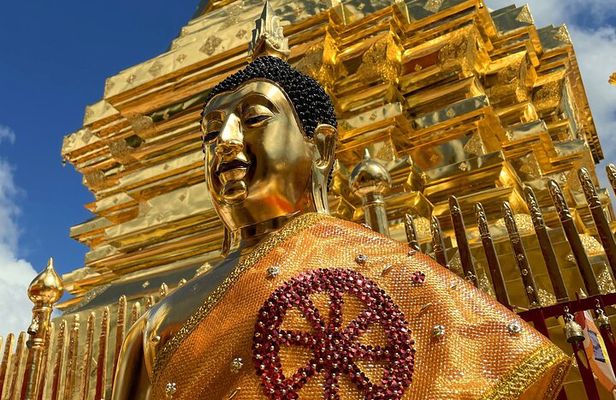 Chiang Mai Shared City Tour with Famous Temples