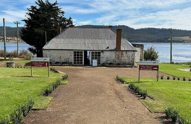Wine, Gin & Whisky Tour - Hobart & SE Tasmania