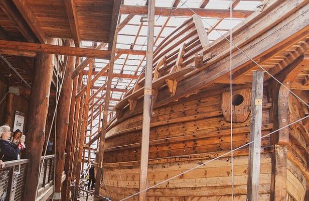 "Basque Whaleship & Cider House" tour + meal from San Sebastian