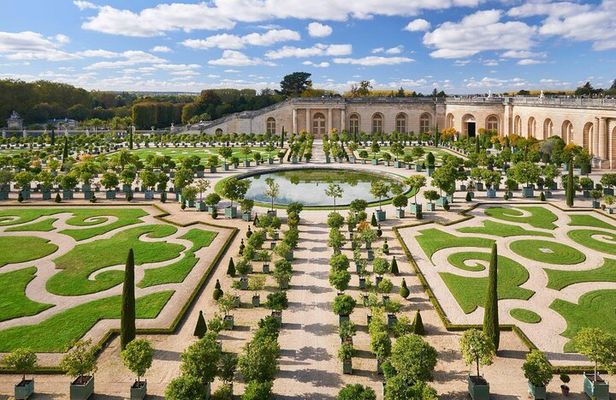 Versailles Place with Whole Estate and Audio Guide
