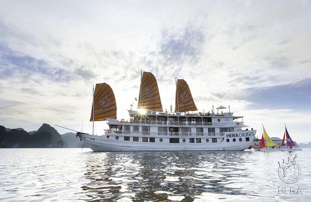 2 Days Tour of Halong Bay by Hera Cruise from Hanoi