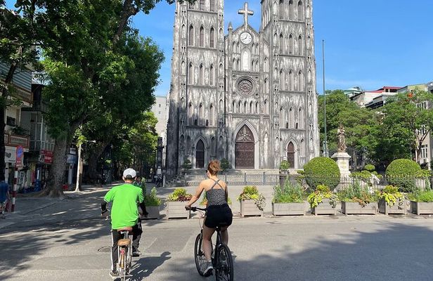 Hanoi City Small Group Tours with Transfer & Lunch
