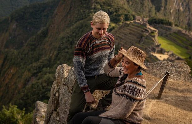 Sacred Valley & Inca Trail to Machu Picchu: 3-Day Journey