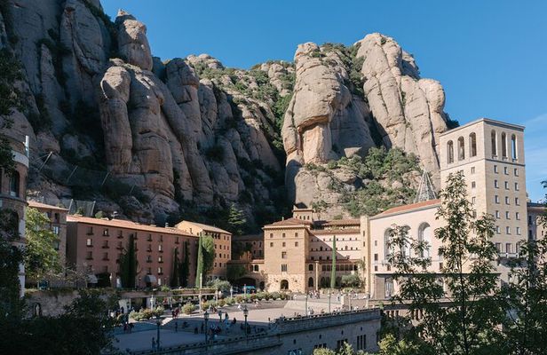 Montserrat Full Day Tour With Wine gourmet Lunch