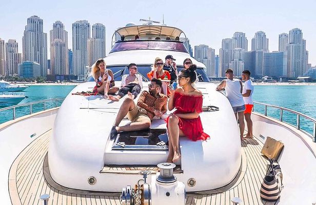 Dubai Sky Walker Sharing Yacht Tour with Live BBQ and Drinks