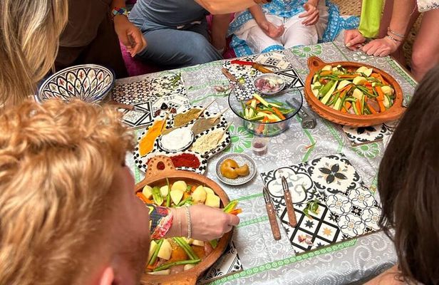 Cooking Class with Lacals in Marrakech .