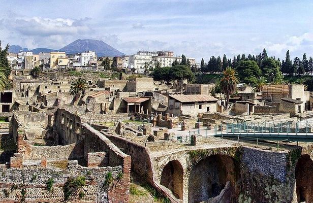 2-Hours Skip-the-Line Tour in Herculaneum