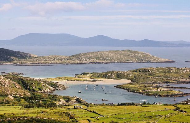 Ring of Kerry: Portmagee and Skellig Ring Tour from Killarney