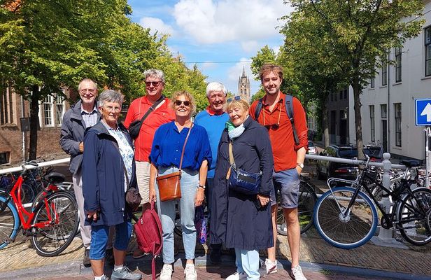 Private Tour of Delft + Visit to Pottery Museum & Factory