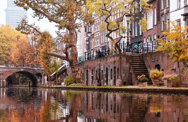 Historical Utrecht: Private Tour with Local Guide
