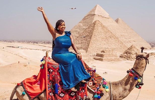 All Inclusive Day Trip to Pyramids of Giza, Sphinx and Saqqara
