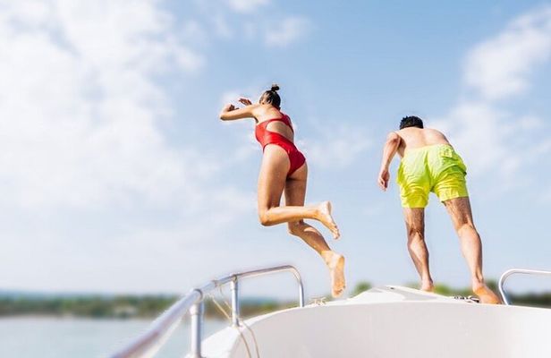 Lake Leelanau 4 Hour Tour