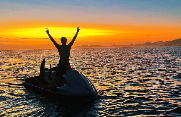 2 Hour Jet Ski Ride and Tow Snorkeling in Tijuca Islands