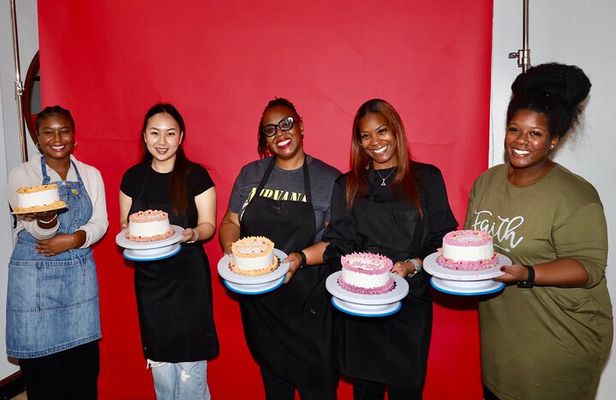 Cake Decorating in Houston