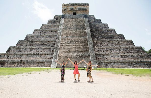 Full day Chichen Itza Tour with Valladolid and Cenote Experience
