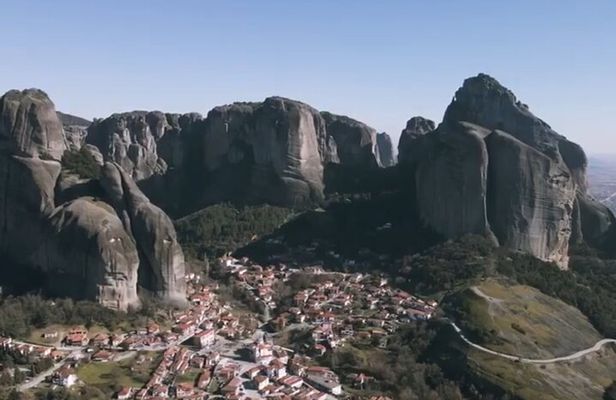 Private tour to Meteora with a Pickup