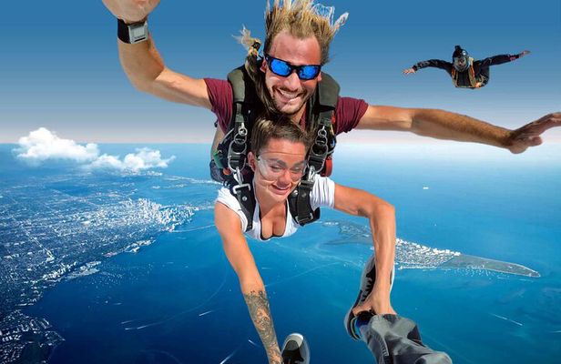 Tandem Skydive Adventure in Florida