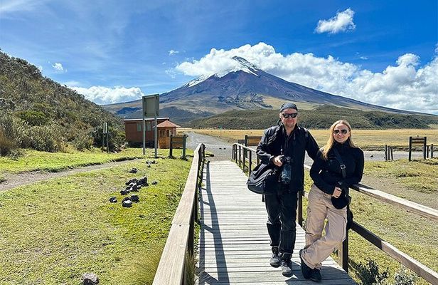 Cotopaxi and Quilotoa Full Day from Quito all included