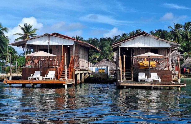 3D/2N Over-the-Ocean cabin in San Blas, Includes Meals and Boat Tour
