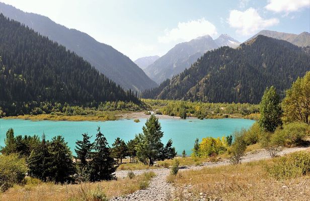 Lake Issyk with Turgen (Bear) Waterfall tour