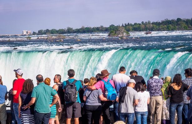 Niagara Falls One-Day Discovery Private Tour from Toronto