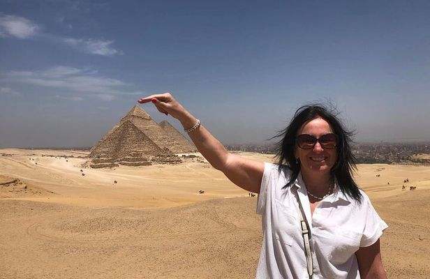 Private Tour with Pyramids Odyssey and Ancient Egypt