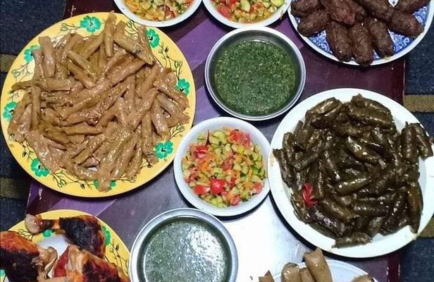 Cairo at night with food tour - koshare, falafel,Shawarma,