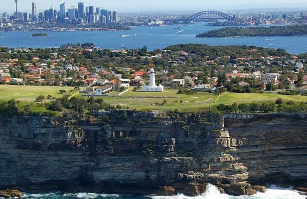Private Full Day Tour in Sydney: The Rocks, Harbor and Beaches.