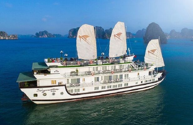 2D1N Bai Tu Long Bay on Luxury Wooden Junk