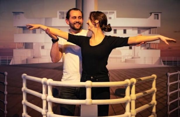 Titanic Exhibit Belfast City Private Chauffeur Tour from Dublin