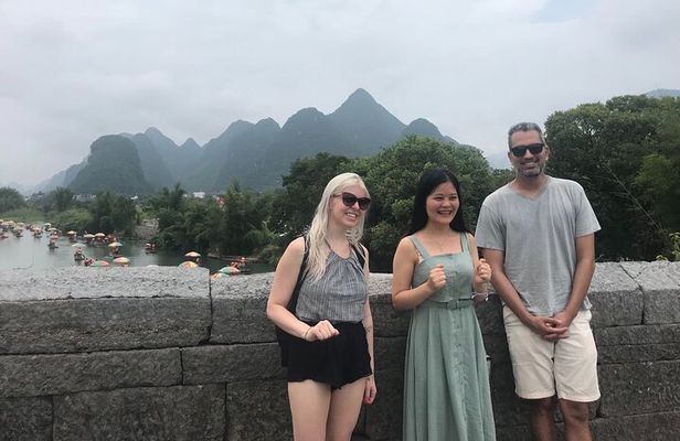 Guilin tour guide service