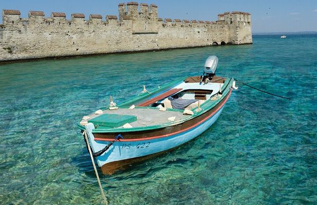 Complete South Lake Garda Experience and Local Lunch in Valeggio
