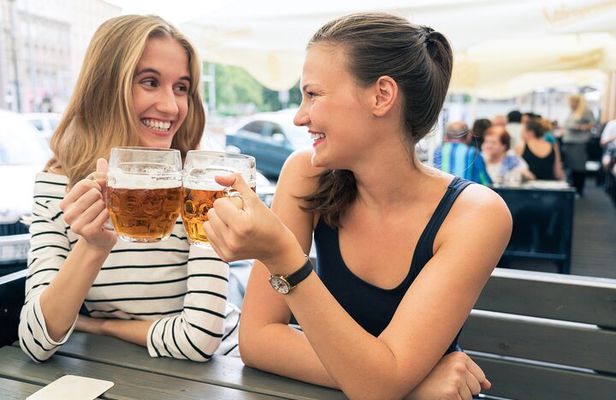 Brews and Views: Private Beer Tour and Meal in Prague