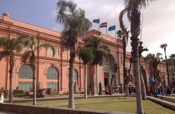 Hurghada to Cairo Giza Pyramids minivan small group HurghadaToGo